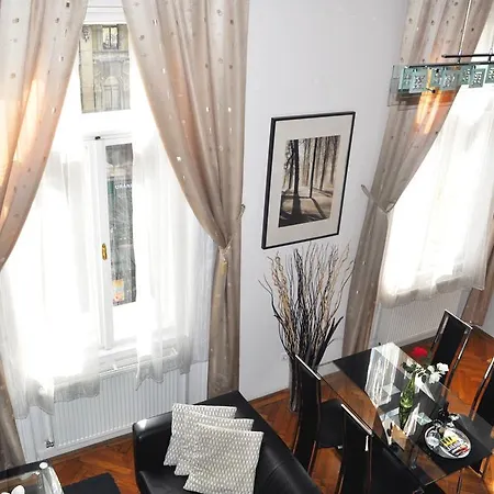 Welcome 布达佩斯